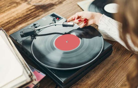 Música dos 70, 80, 90: Aplicación Perfecta para Revivir los Retro